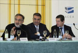 Sergio Marchionne, Francisco Javier García Sanz y Mario Armero - Foto: www.que.es