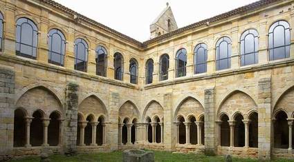 claustro-monasterio-sta-maria-real